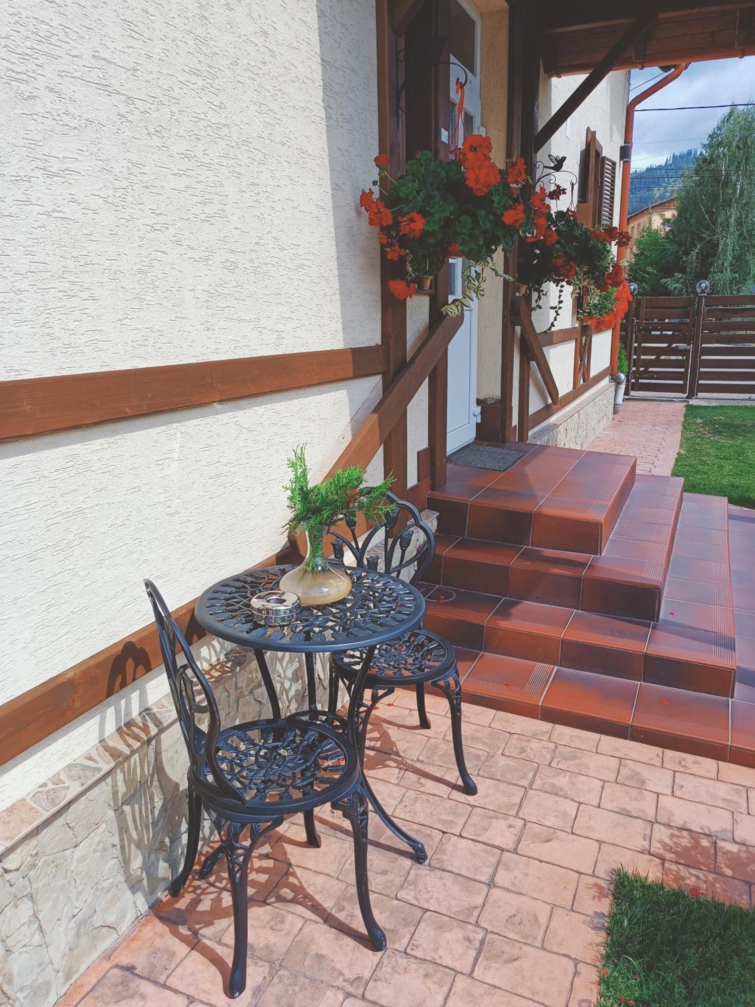 Residence Rooms Bucovina Кимпулунг-Молдовенеск Екстер'єр фото