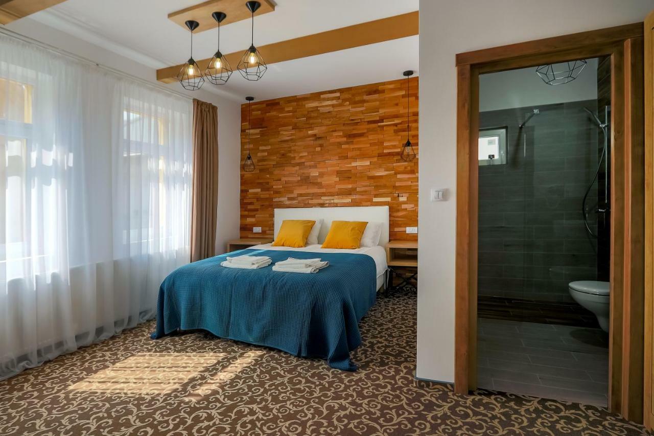 Residence Rooms Bucovina Кимпулунг-Молдовенеск Екстер'єр фото