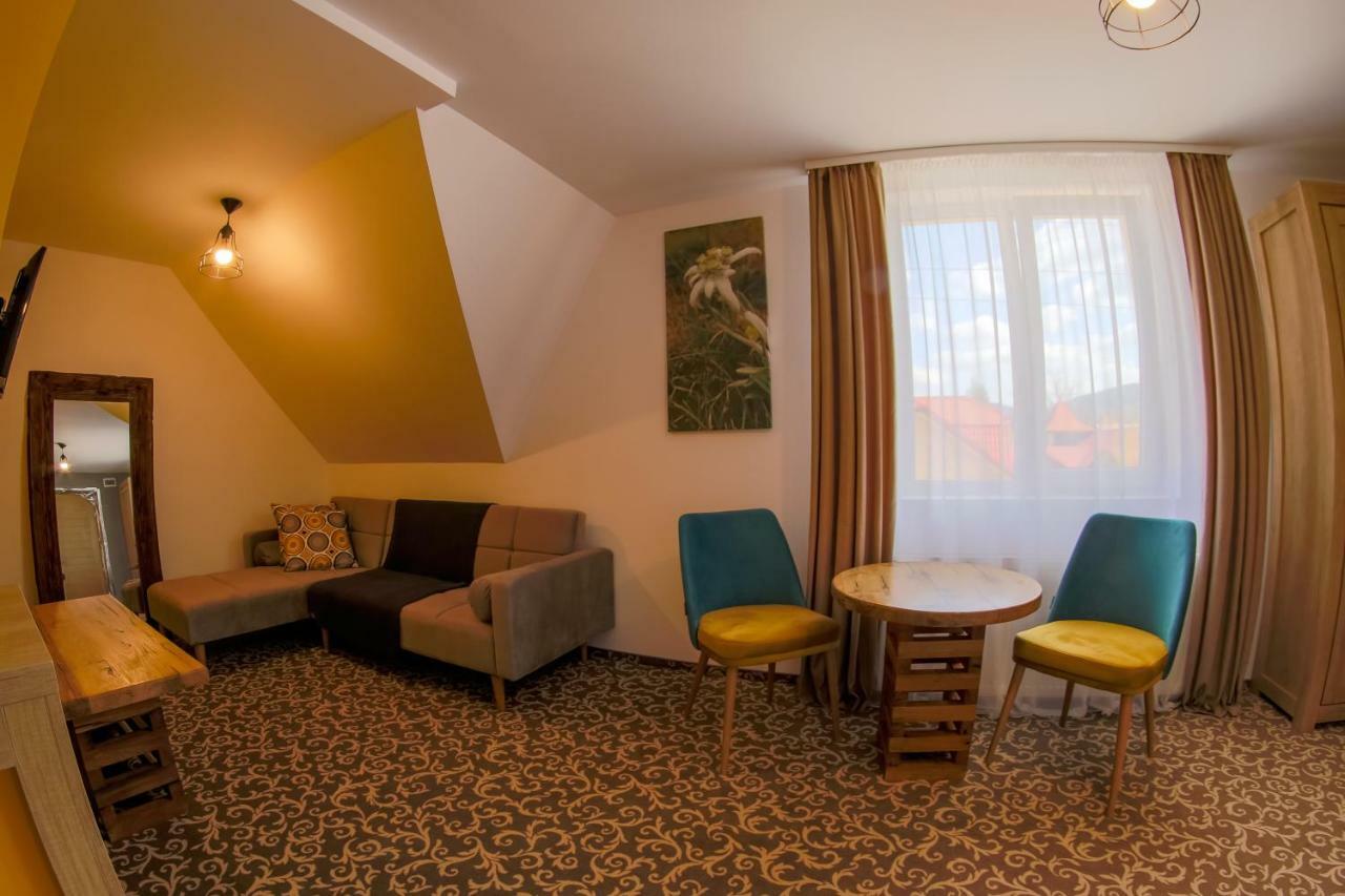 Residence Rooms Bucovina Кимпулунг-Молдовенеск Екстер'єр фото